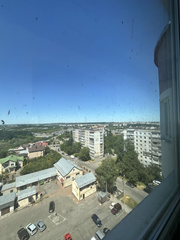 Продається простора 3-кімнатна квартира, Південно-Захід, ЖК Львівський