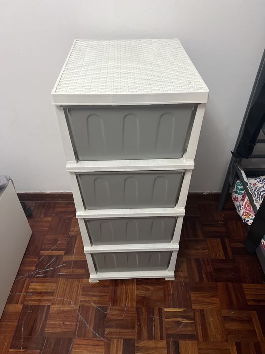 Comoda para arrumaçoes