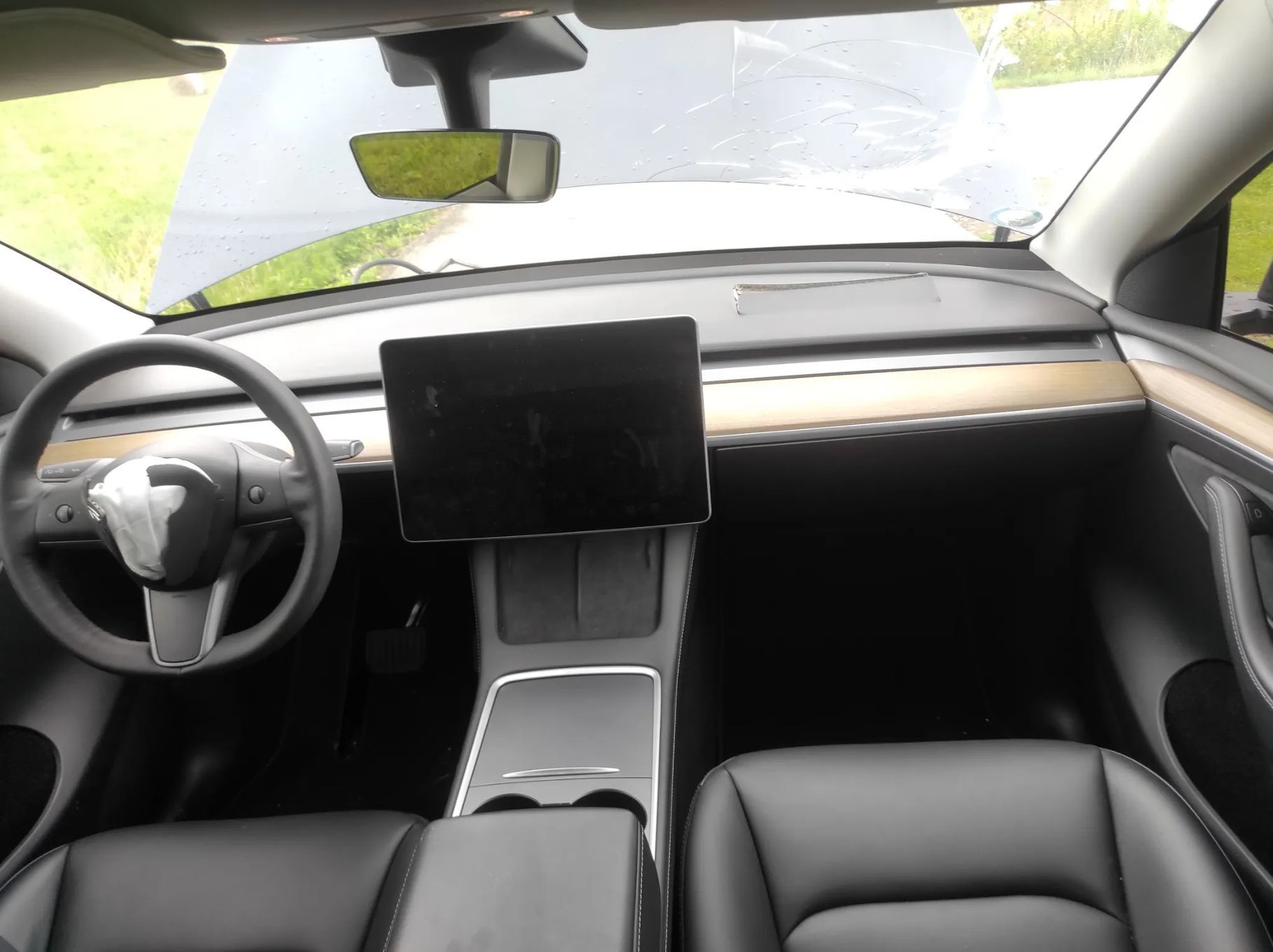 Tesla Y