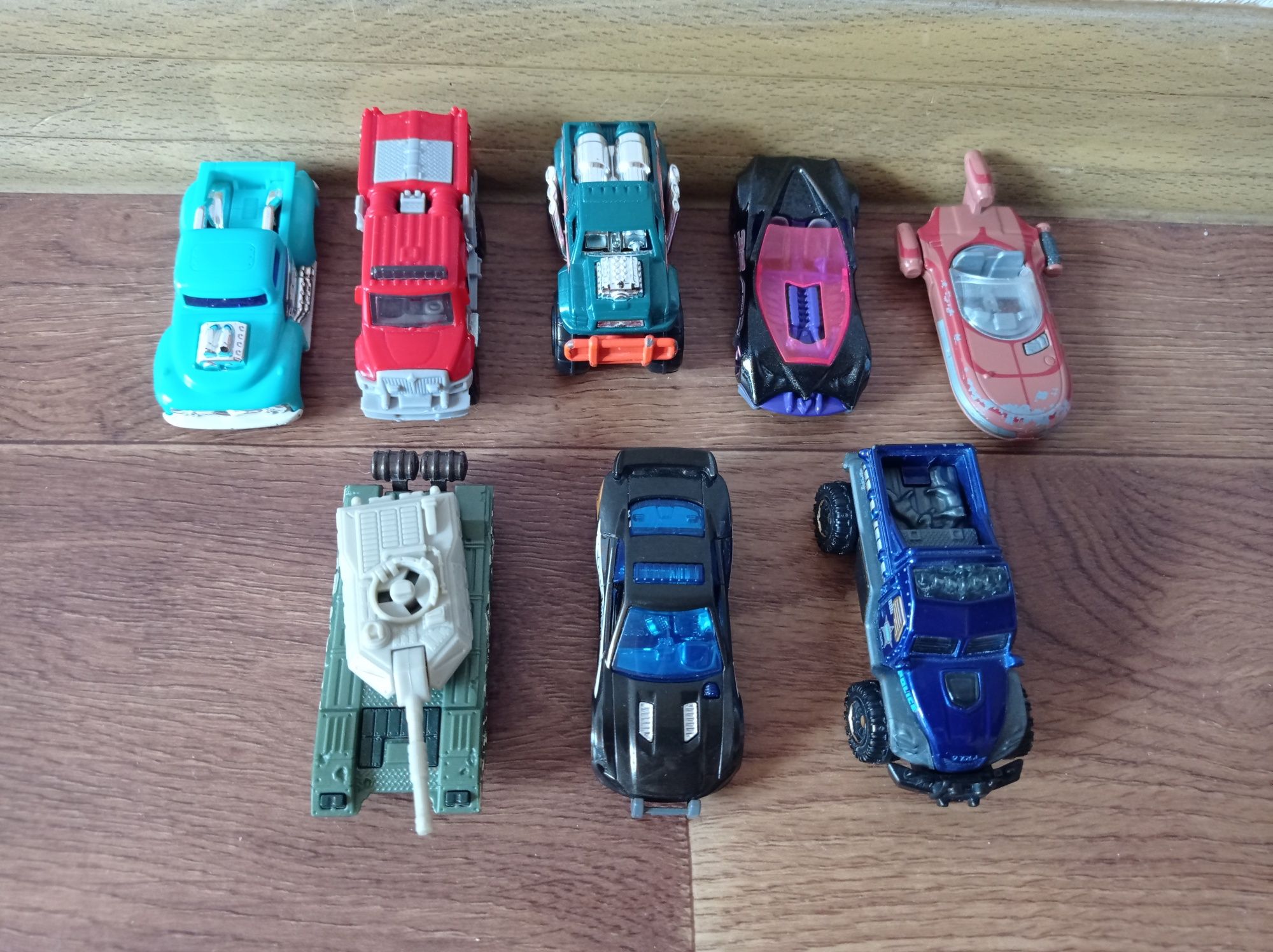 Машинки модели Hot wheels Matchbox Metal Cars