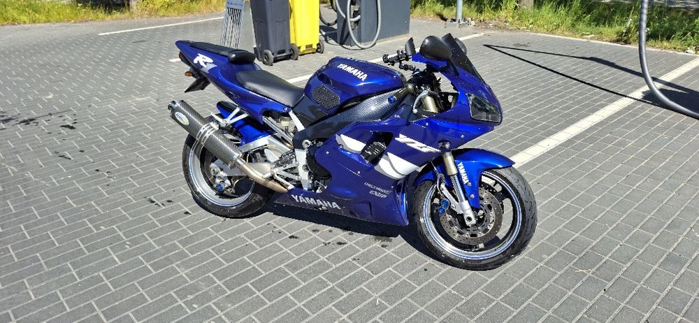 Yamaha R1 Yzf nr04