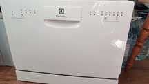Посудомийна машина Electrolux ESF2200 DW
