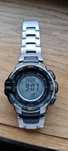 Casio Pro trek
Mod: PRG-270D
Com:
Bussola;
Altímetro;
Barómetro;
Termó