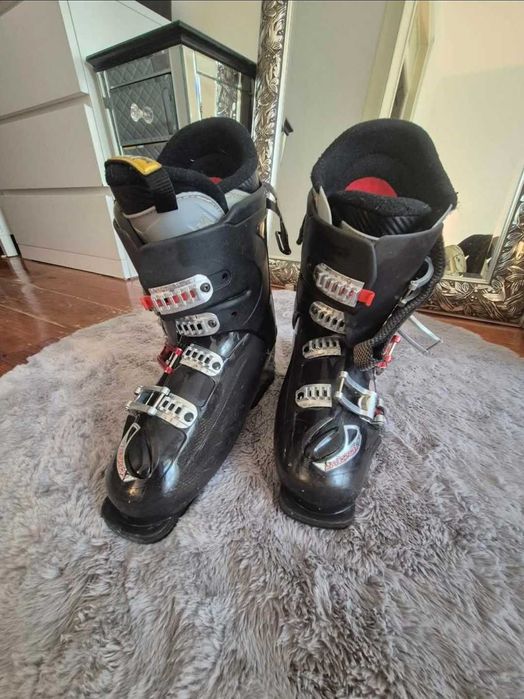 Sky e botas de sky prontas para uso