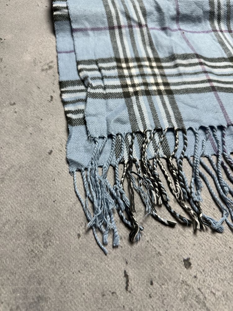 szalik burberry.