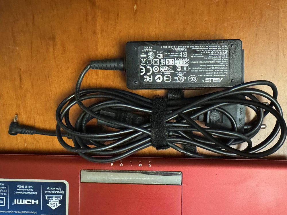 Ноутбук ASUS 1225C