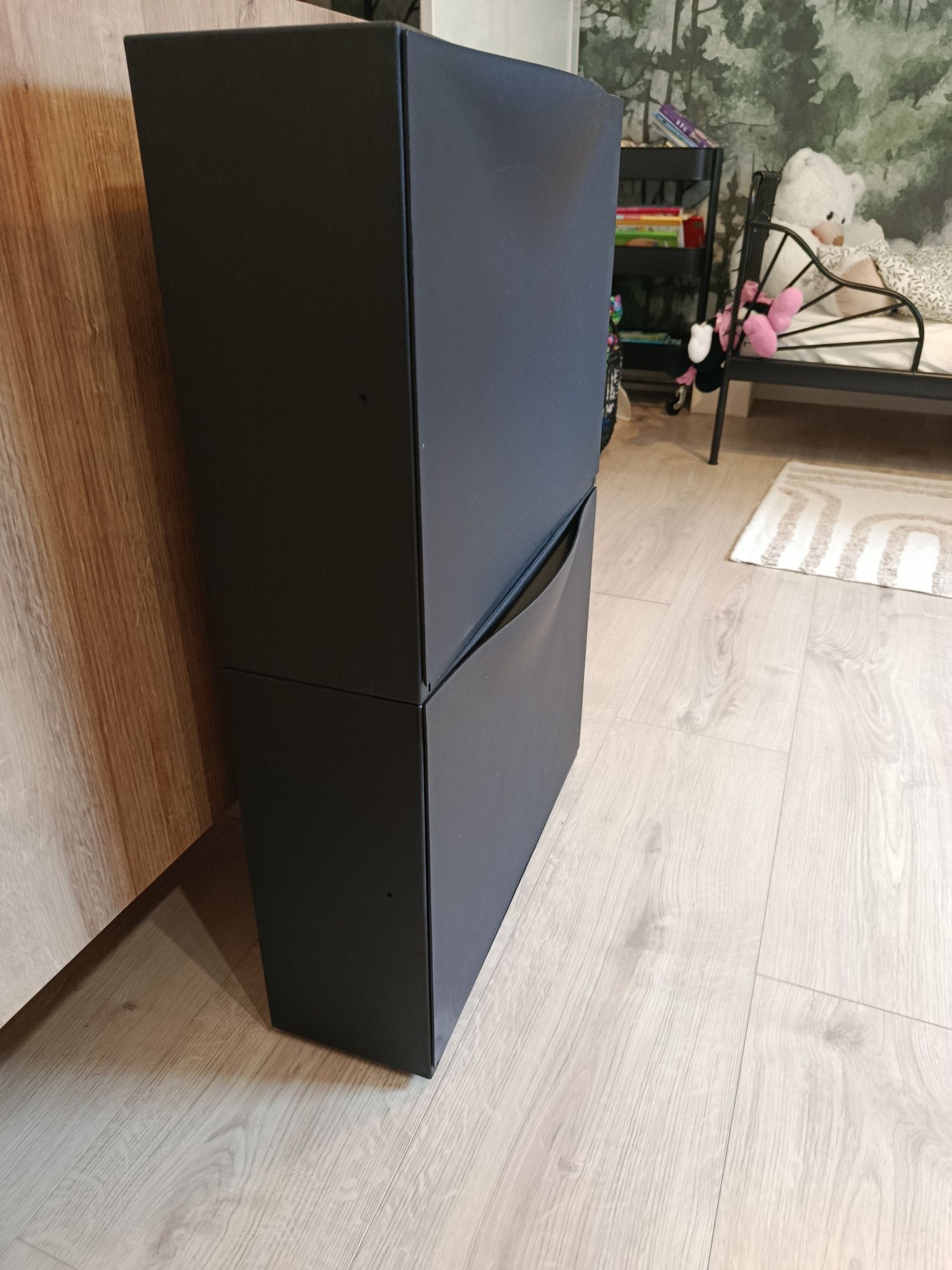 Ikea trones czarne szafka