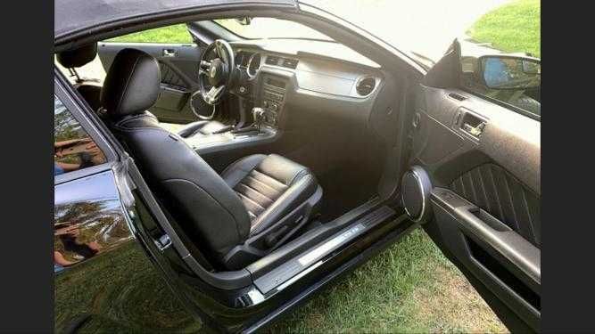 Ford Mustang Cabrio GT 5.0 -Zamiana