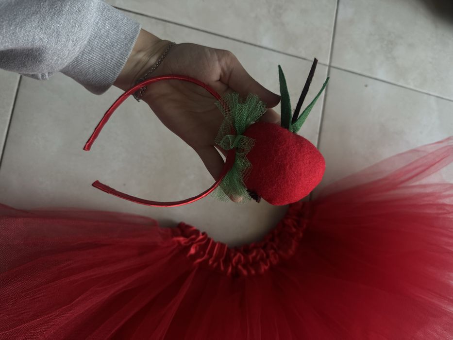 Костюм яблучка спідниця та обруч