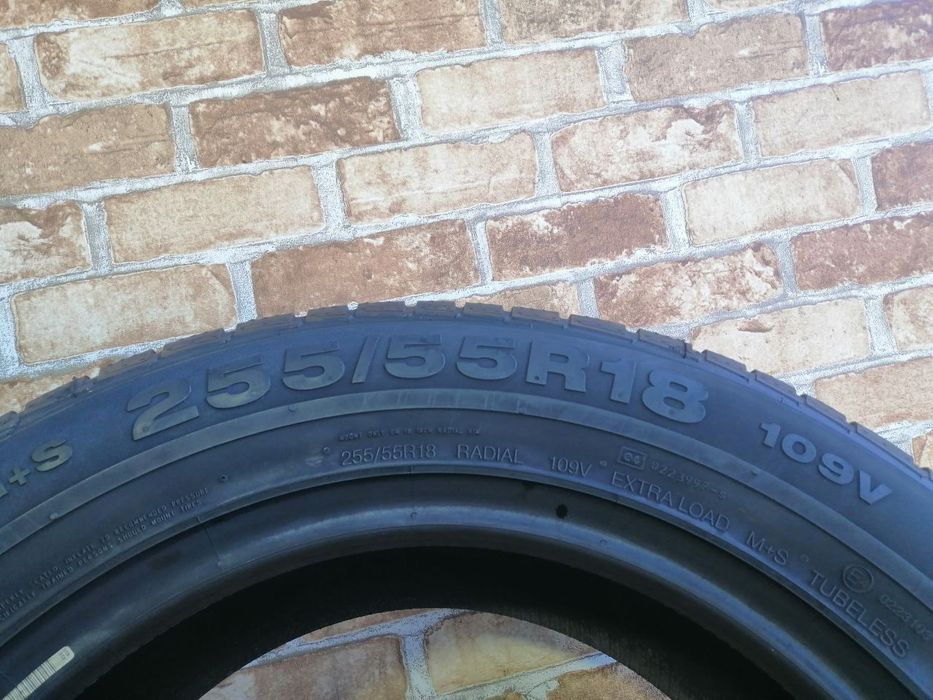 Шини 255/55/18 Continental 4x4 Winter Contact