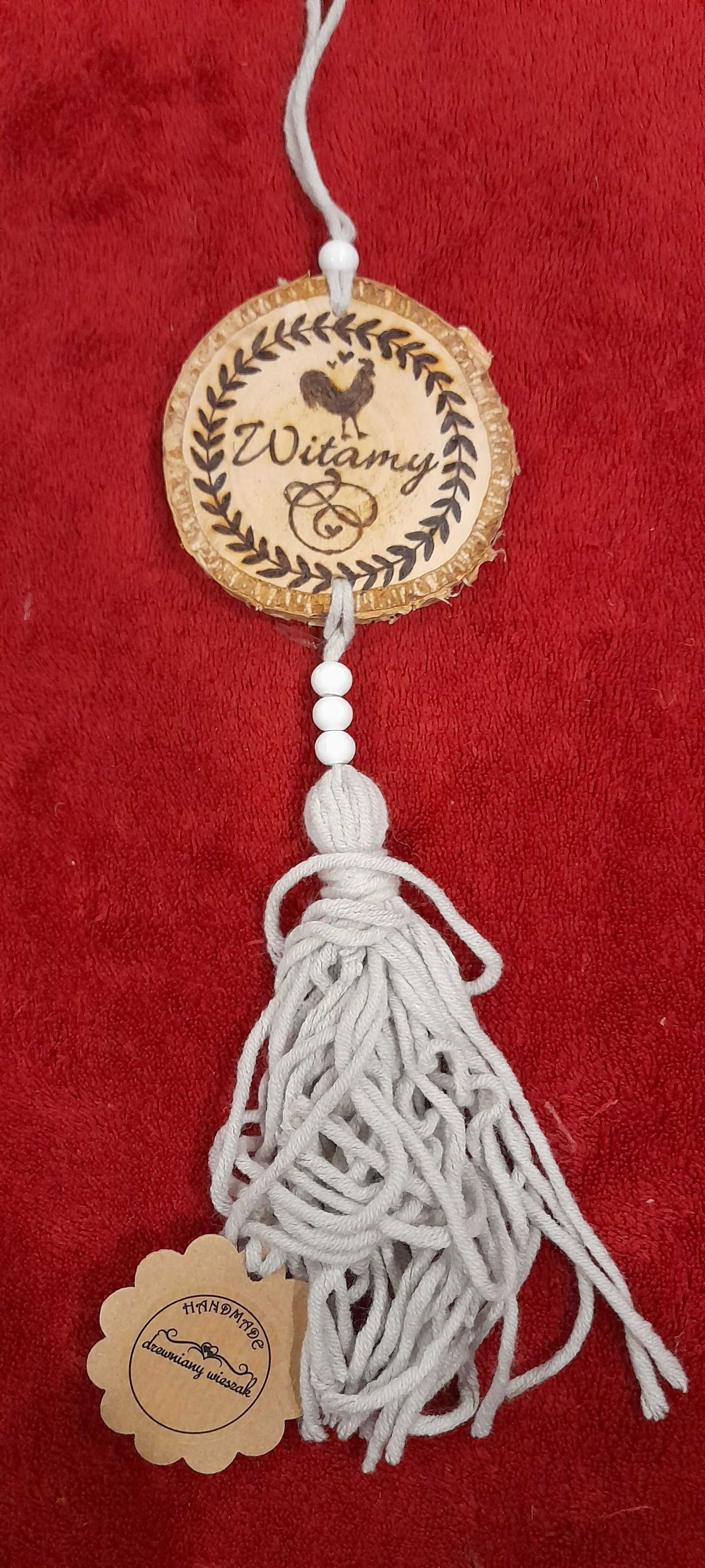 Zawieszka/Chwost z Napisem wypalonym na plastrze drewna - Handmade