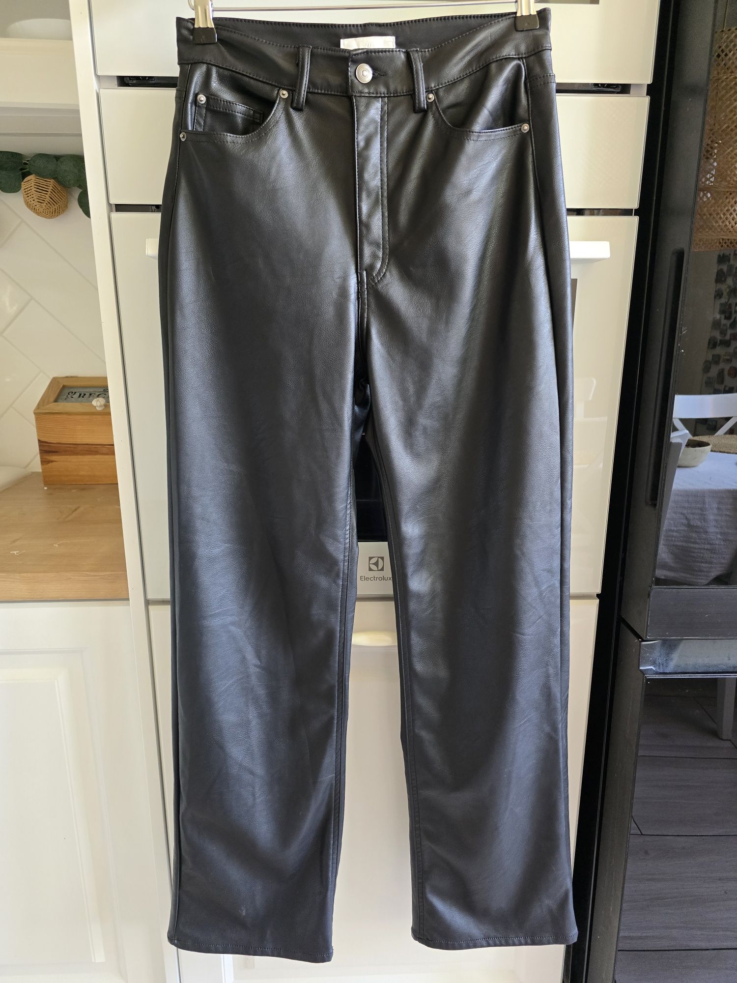 Skórzane spodnie H&M 40 wysoki stan proste