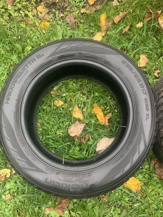nokian hakkapeliitta r2 235/55/17