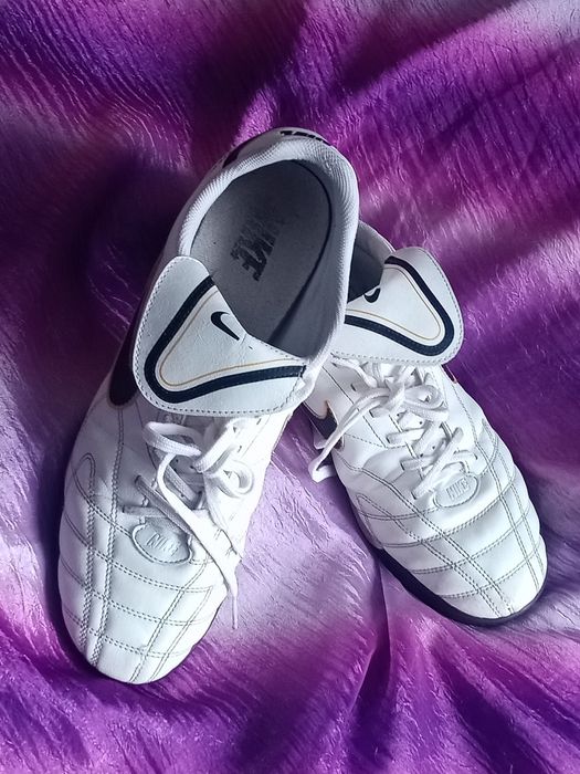 Buty piłkarskie Nike Tiempo Natural-Turfy, rozmiar 46