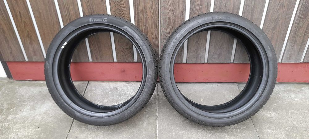 Opony zimowe  Pirelli  245/40 R20   99V XL