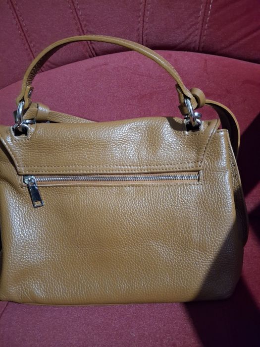 Torebkę damską LOCCATI w idealnym stanie sprzedam.