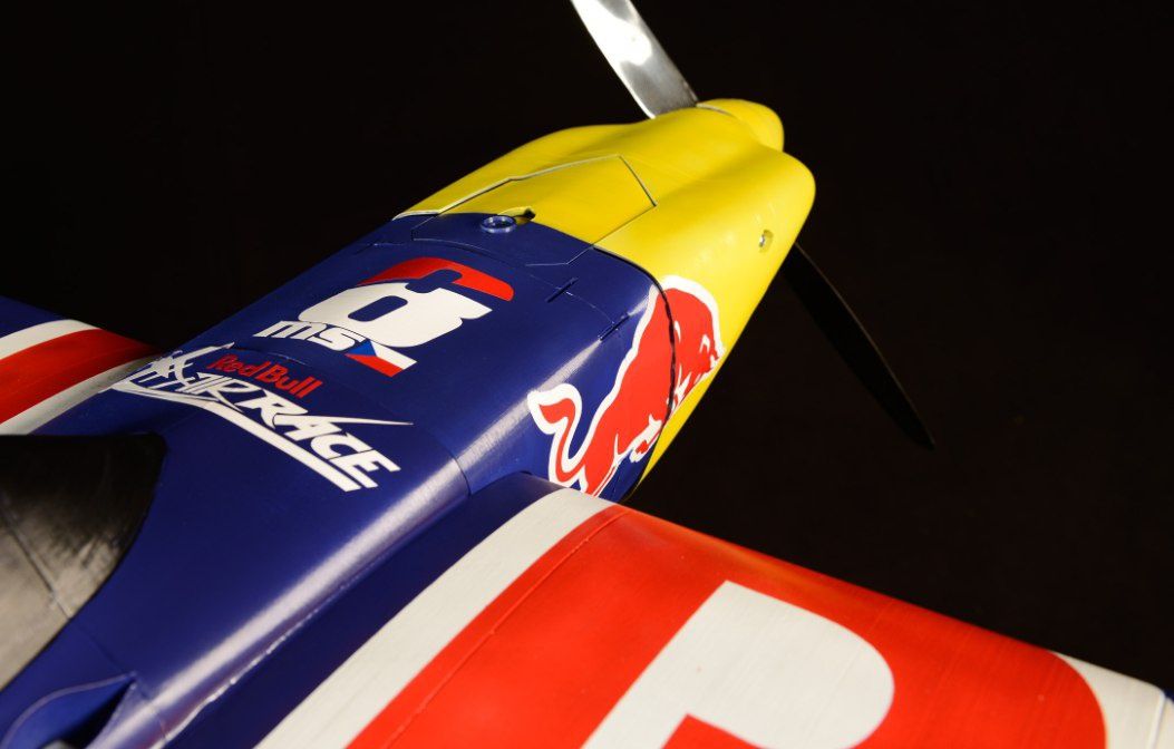 Самолет на р/у EDGE 540 V3 RED BULL Edition