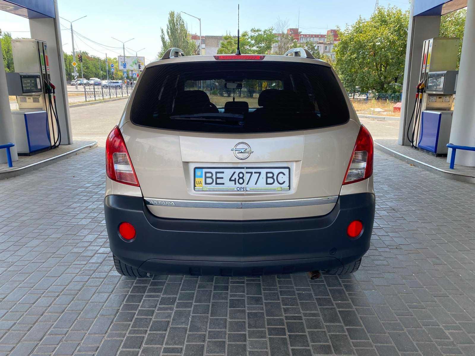 Opel Antara 2012 року 2.4/бензин
