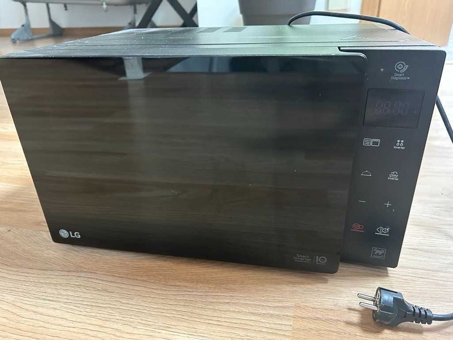 Microondas LG MH 6535 GDS | 25 litros, 1000 W