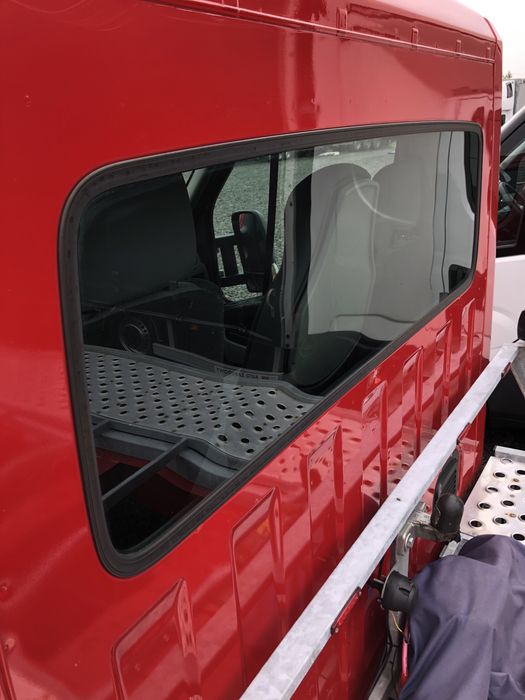 Заднє скло кабіни Renault Master 3
