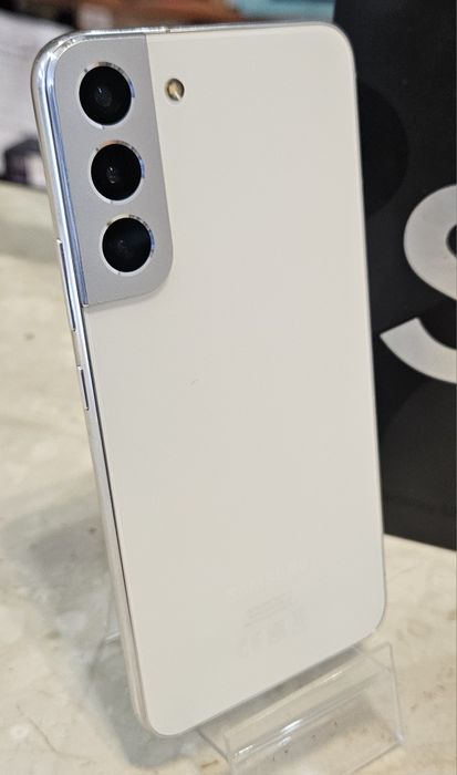 889/N/24 Samsung Galaxy S22+ 8/128GB