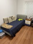 Quarto Interforma: cama + roupeiro + mesa cabeceira + prateleira