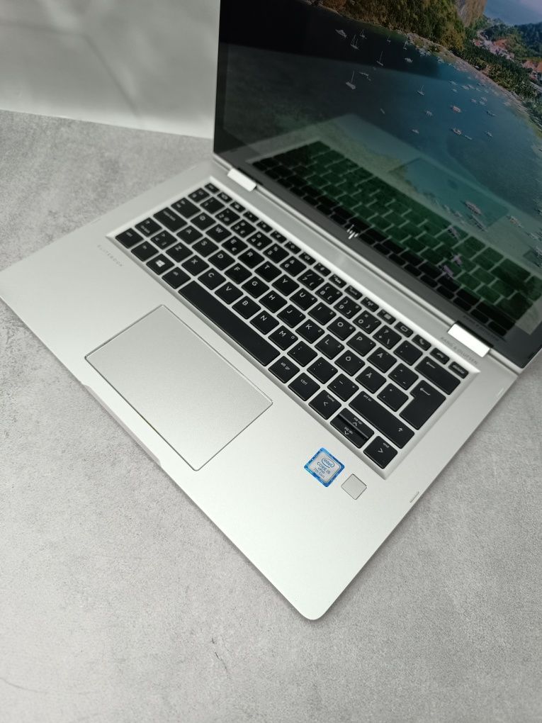 Ноутбук HP EliteBook x360 1030 G2/i5-7300U/16/256/13"/Full HD IPS