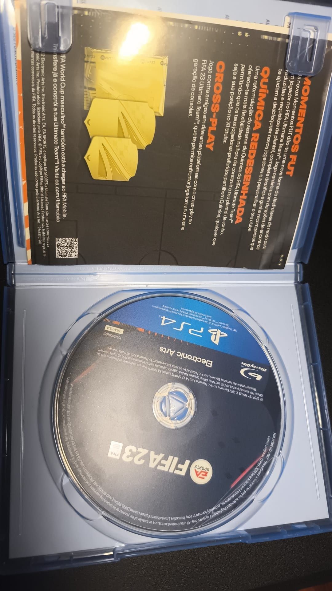 PS4 Slim 1TB,3 jogos e um comando, posso abaixar o preço!