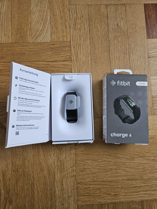 Фітнес браслет Fitbit charge 6
