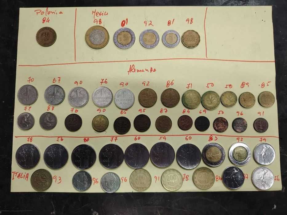 +- 180 Moedas de vários países