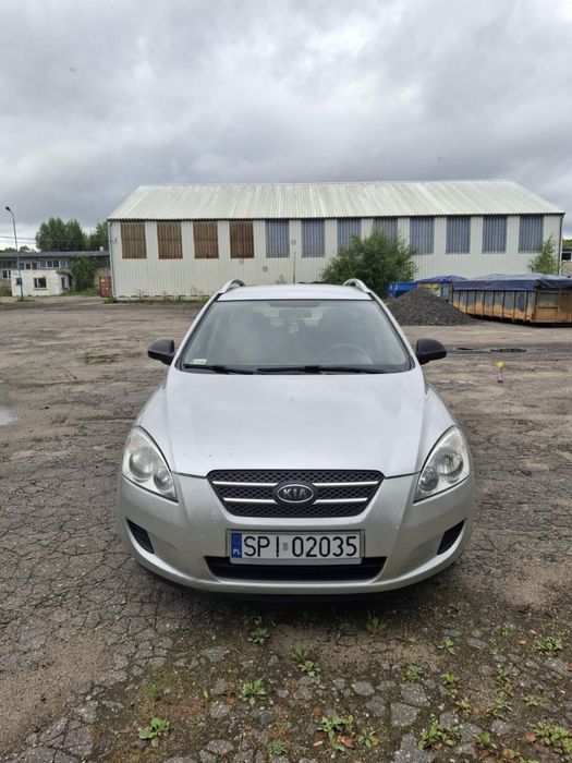 Witam, mam do sprzedania samochod marki KIA cee'd , 1,6 benzyna.