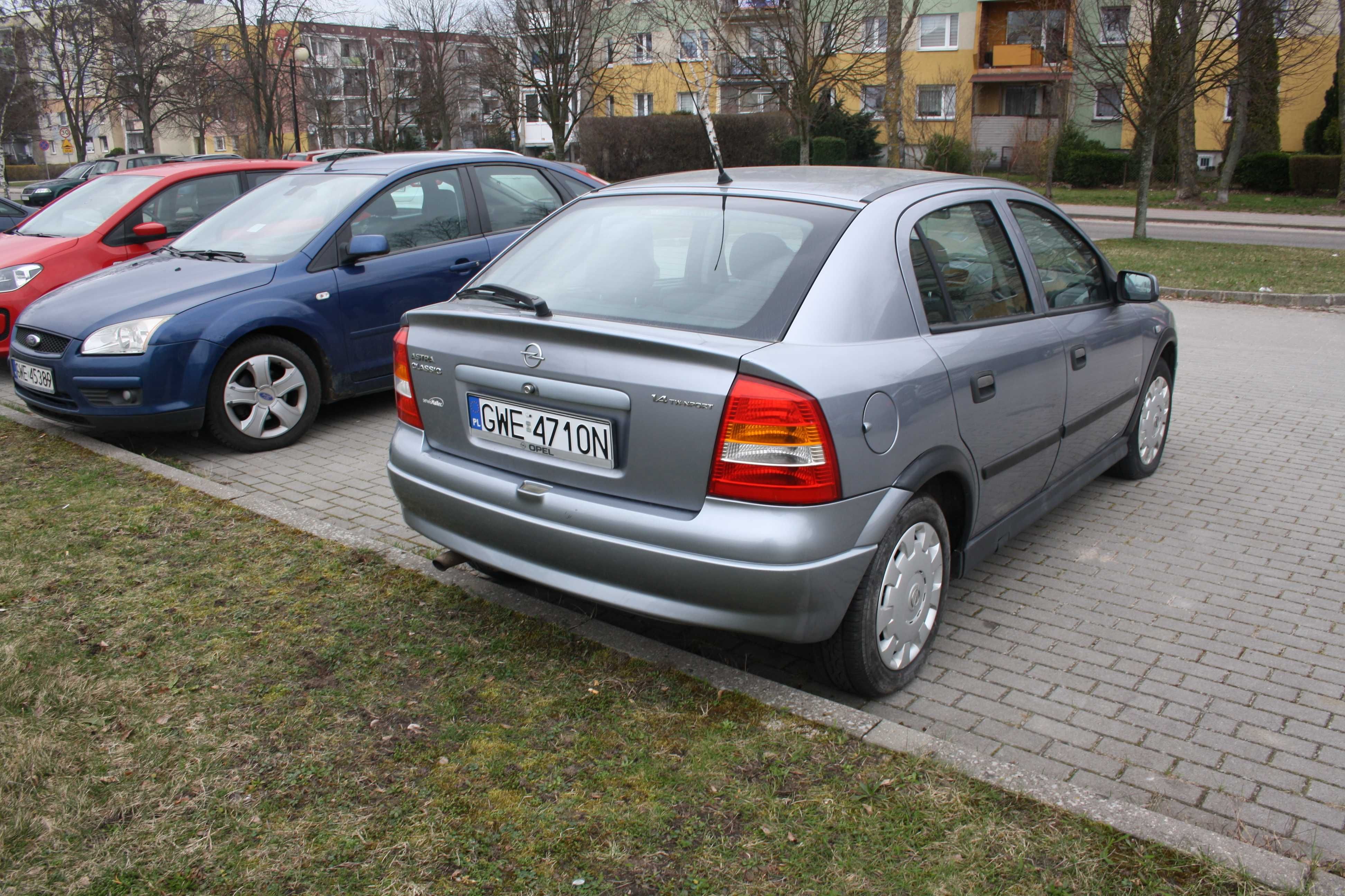 opel astra 1.4 twinport, 5 drzwi, dobry stan, 2007r/2008r, hatchback