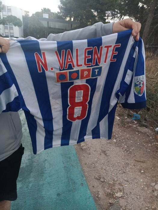 Camisa oficinal Nuno valente
