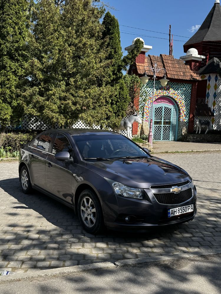 Chevrolet Cruze LS 2011 2.0 дизель