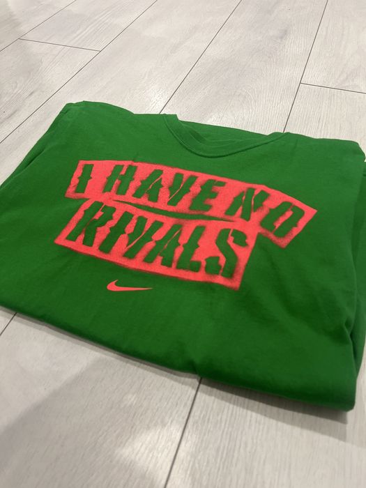 Продам футболку nike : 550 грн