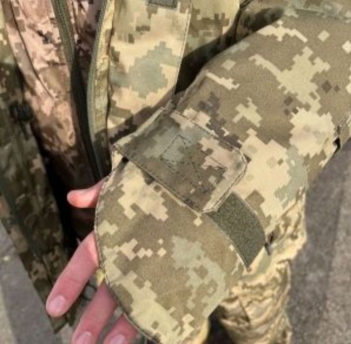 Зимняя куртка  бушлат пиксель. Размер 56-6