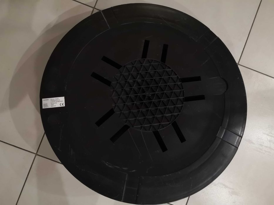 Stojak pod choinkę XXL oryginalny Krinner bardzo stabilny.