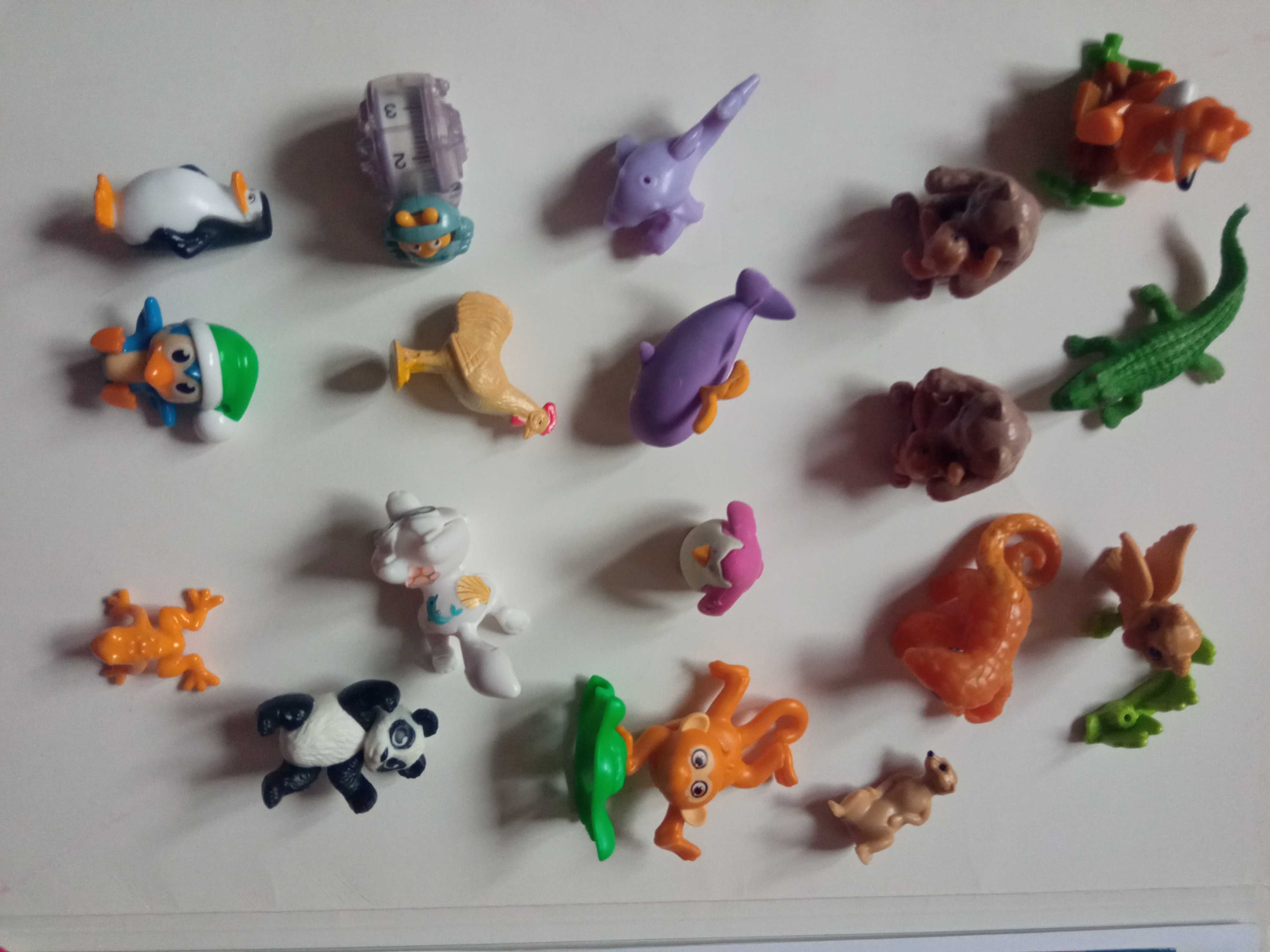 Zabawki z Kinder jajek różne zwierzęta 25 sztuk