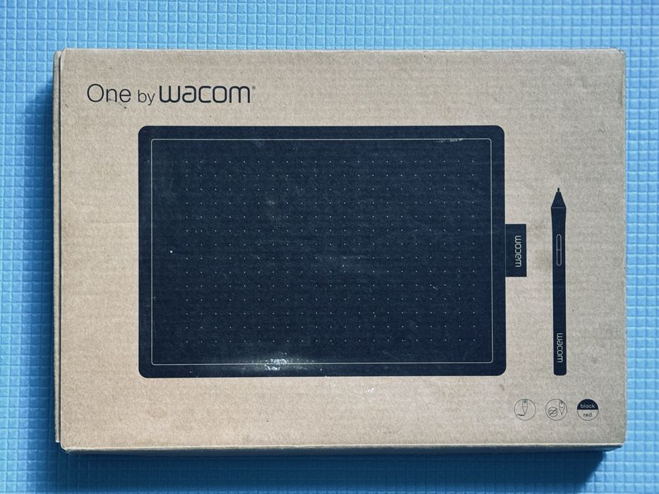 One by Wacom medium