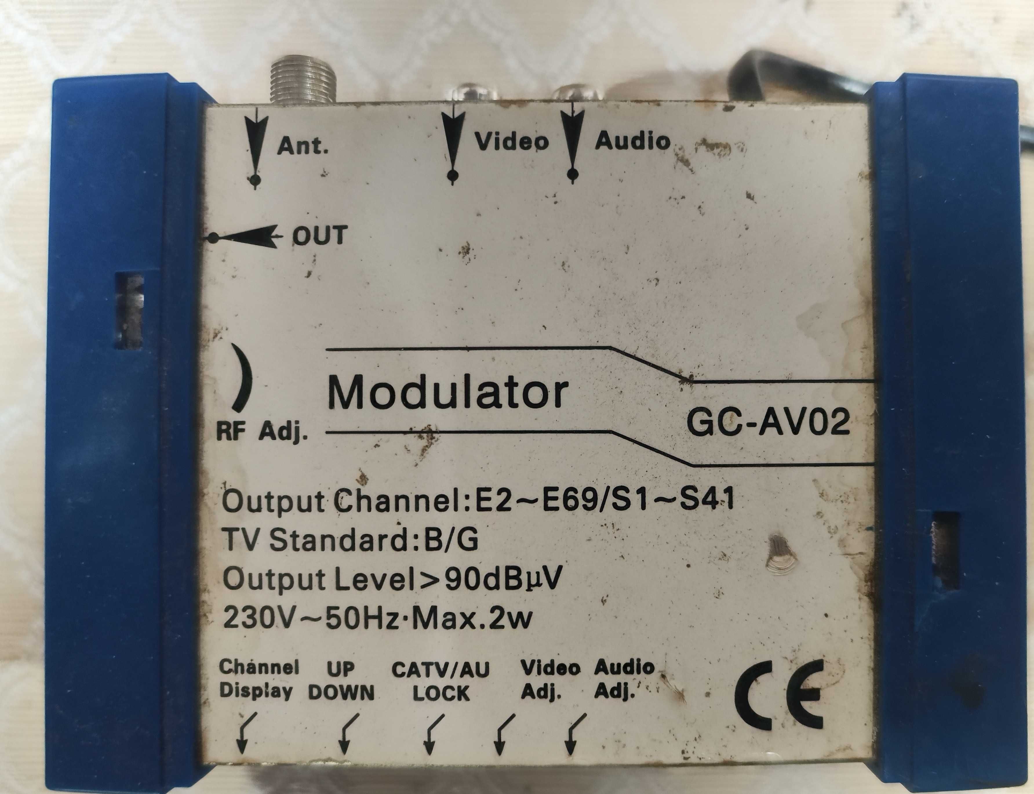 RF модулятор GC-AV02