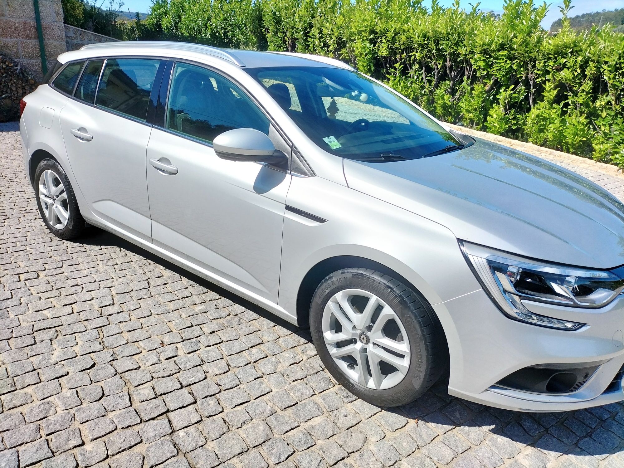 Renault Megane sport tourer