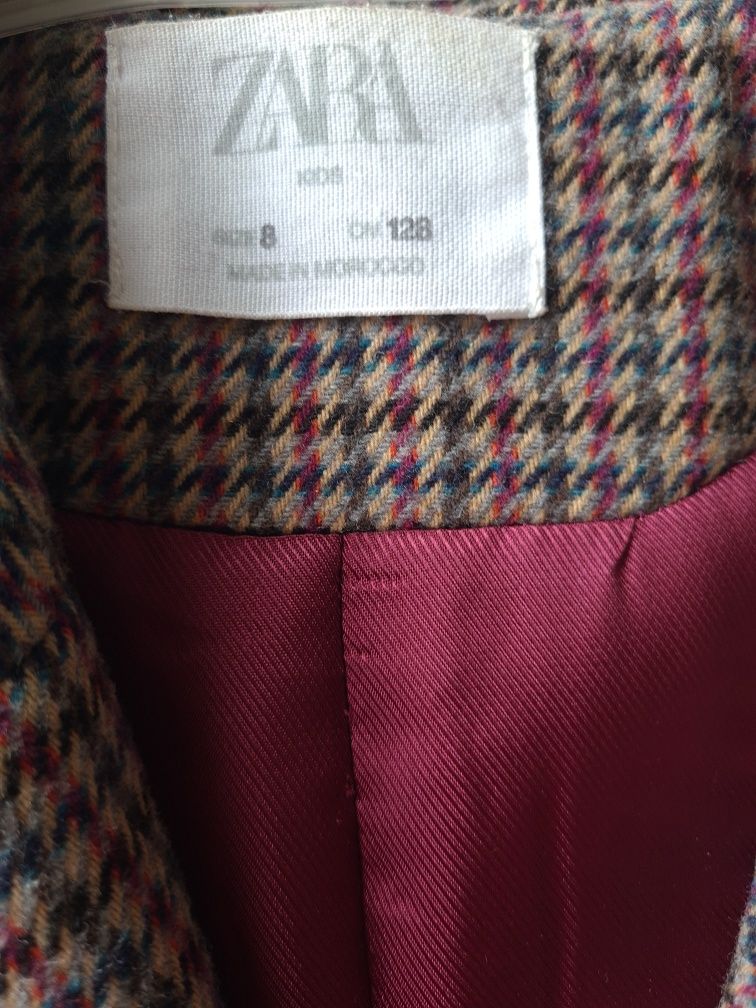 Zara пальто 128 розмір