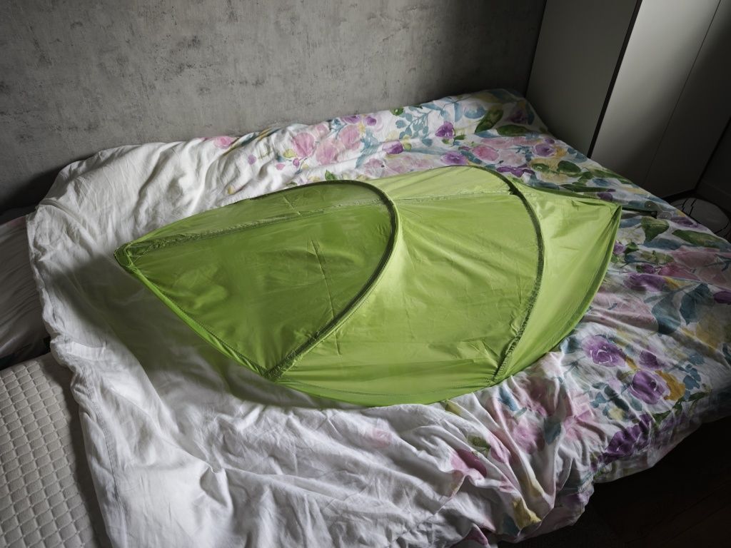IKEA lova baldachim liść