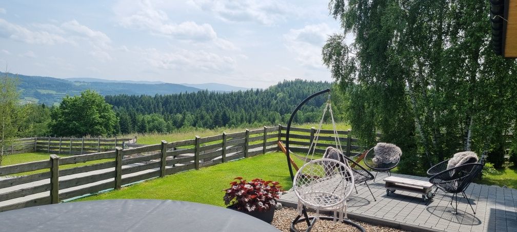 Domek w górach z kominkiem