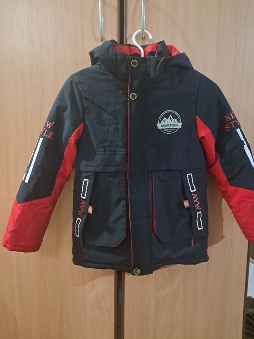 Куртка зимова для хлопчика 116р.