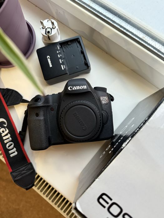 Фотоапарат Canon EOS 6D