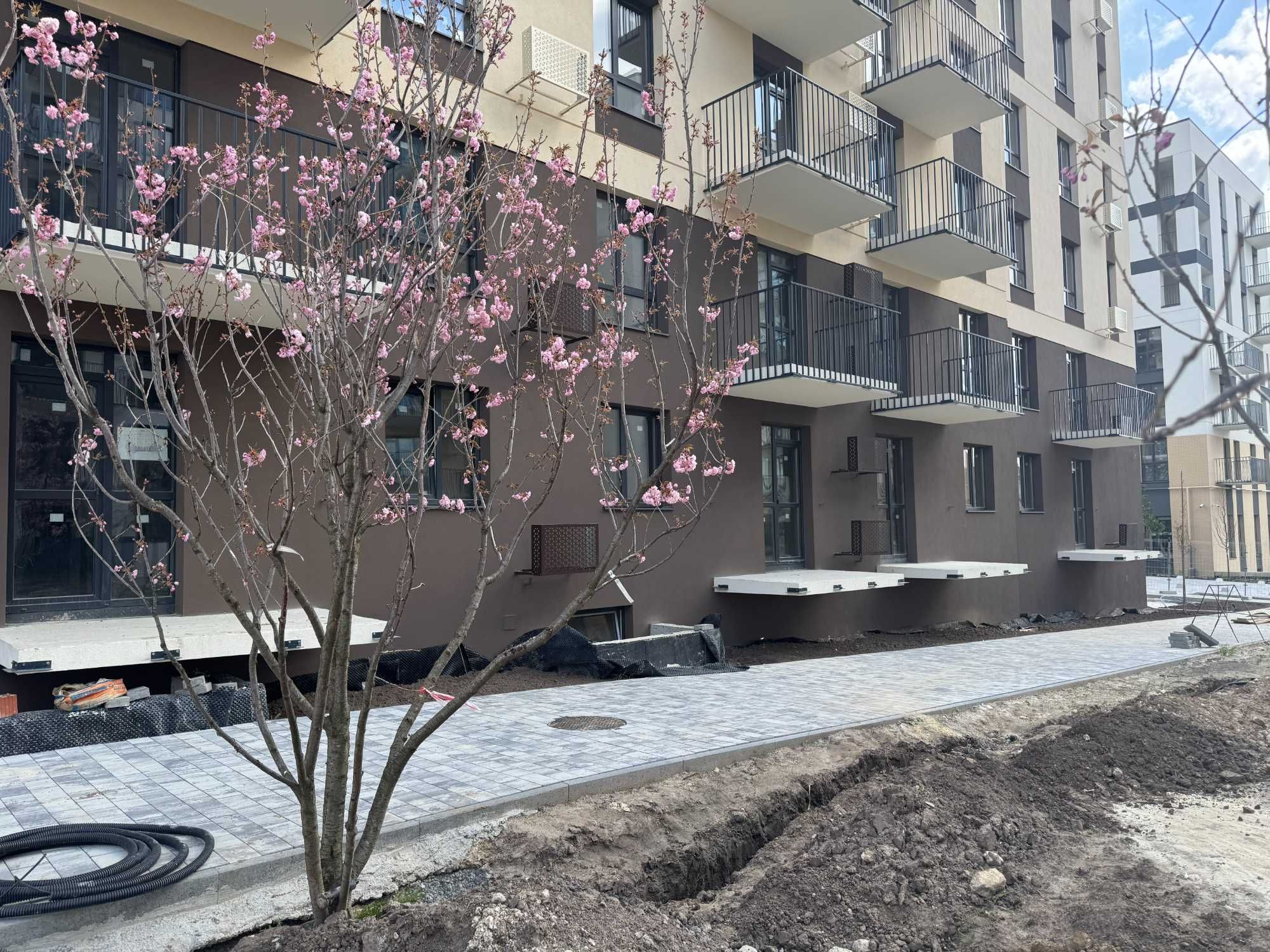 Продаж(Єоселя)1-кімнатної квартири 41,95 м2 Пустомити (9км.від Львова)