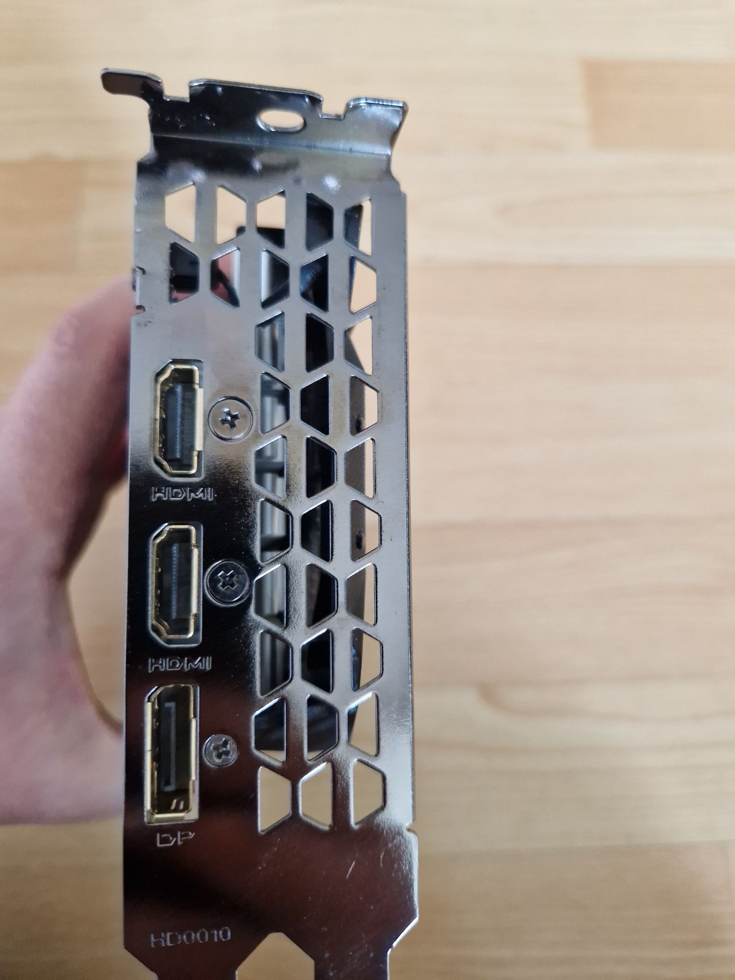 GIGABYTE GTX 1650 4GB 128BIT GDDR5 Відеокарта в гарному стані
