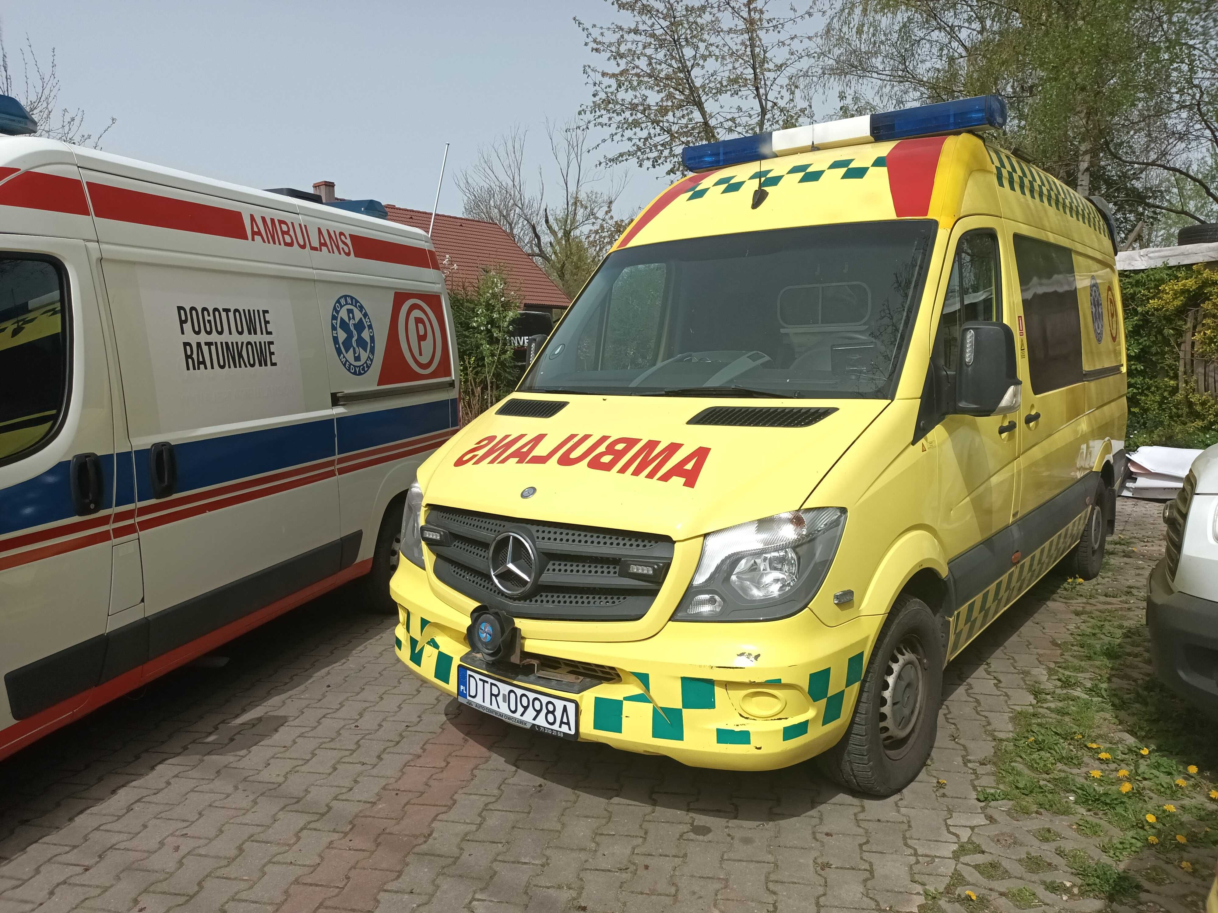 Wynajem samochodu do przewozu niepełnosprawnych ambulans  z OC