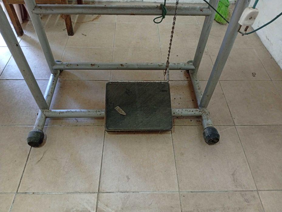 Máquina de costura semi-industrial REFREY TRANSFORMA